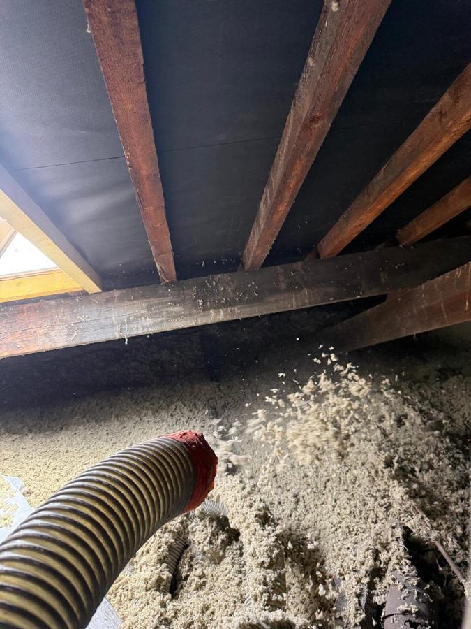 Isolation des combles par soufflage